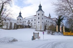 Schloss Salaberg Schneebedeckt im Winter